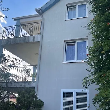 Duplex Three-room In *